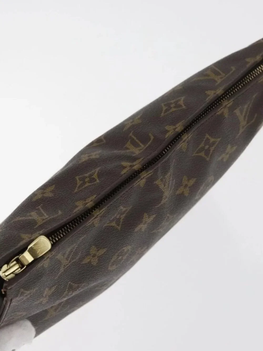 LOUIS VUITTON Monogram Poche Toilette 26 Pouch M47542 LV Auth 178360A